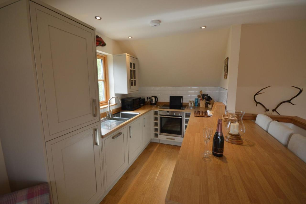 Tall Pines Apartment Spean Bridge Bagian luar foto